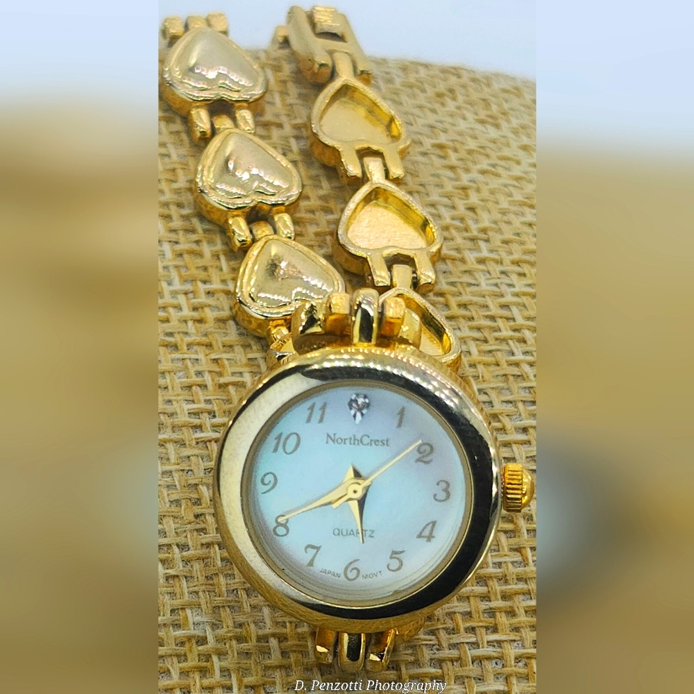 North Crest - image 1